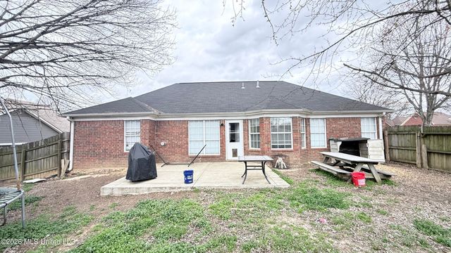 9635 N Geneva Loop, Olive Branch, MS 38654