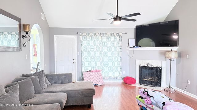 9635 N Geneva Loop, Olive Branch, MS 38654