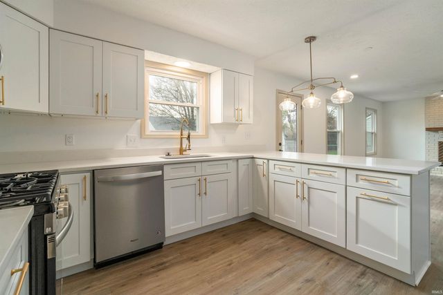 812 Woodmere Drive, Lafayette, IN 47905