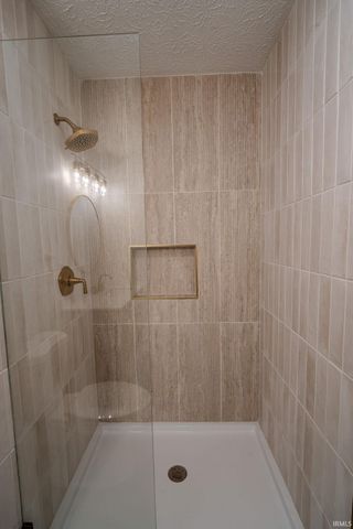 812 Woodmere Drive, Lafayette, IN 47905