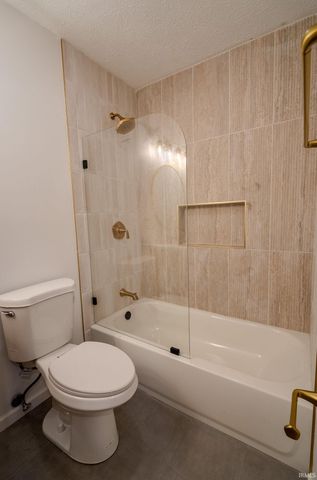 812 Woodmere Drive, Lafayette, IN 47905