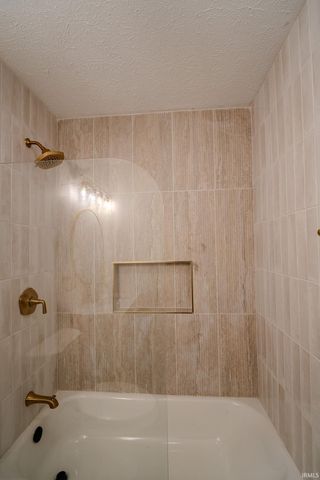 812 Woodmere Drive, Lafayette, IN 47905