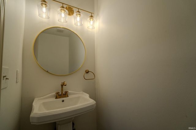 812 Woodmere Drive, Lafayette, IN 47905