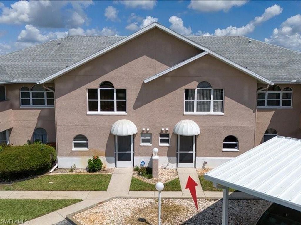 28 Cosmopolitan DR 15, LEHIGH ACRES, FL 33936 — exterior
