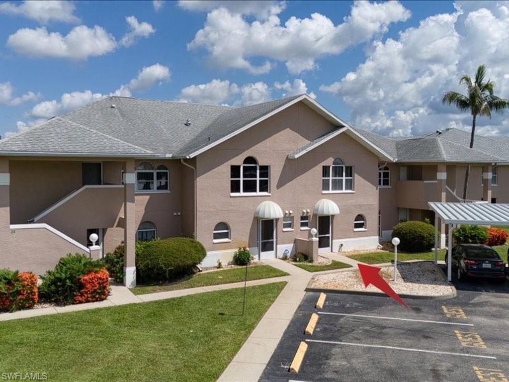 28 Cosmopolitan DR 15, LEHIGH ACRES, FL 33936 — photo 3