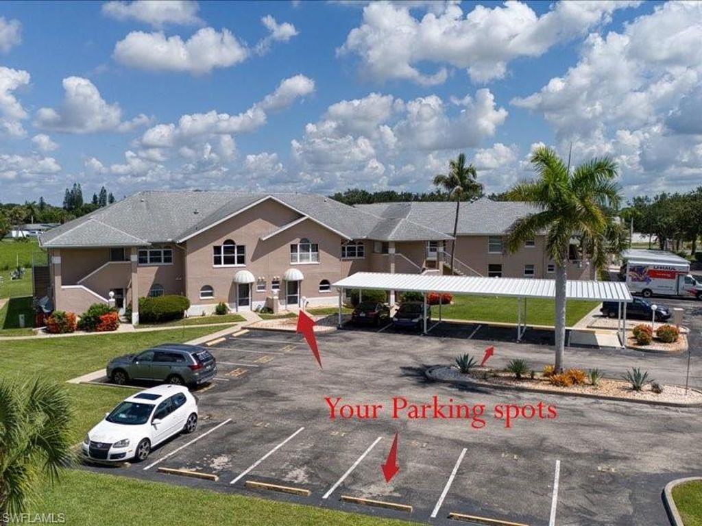 28 Cosmopolitan DR 15, LEHIGH ACRES, FL 33936 — photo 4