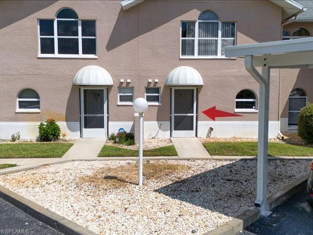 28 Cosmopolitan DR 15, LEHIGH ACRES, FL 33936 — photo 5