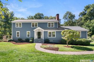 20 Gray Squirrel Drive, New Canaan, CT 06840