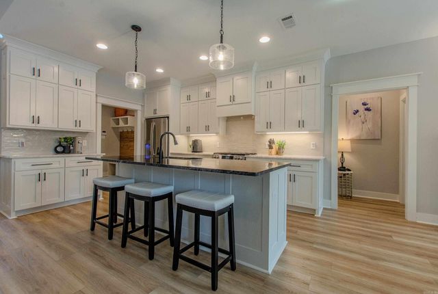 6043 Coral Ridge Drive, Alexander, AR 72002