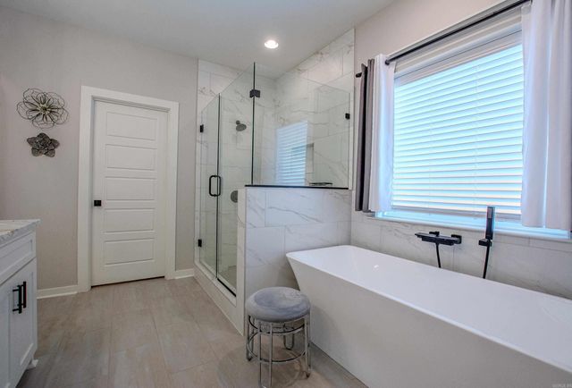 6043 Coral Ridge Drive, Alexander, AR 72002