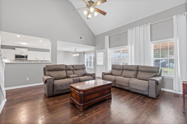 713 ELIZABETH DR, Atoka, TN 38004