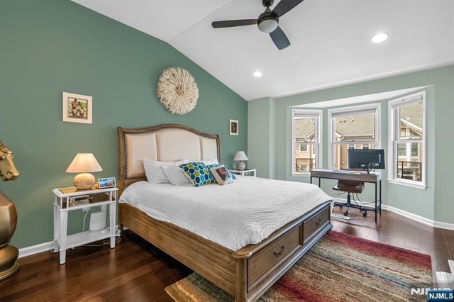 285 Roslyn Court, West New York, NJ 07093