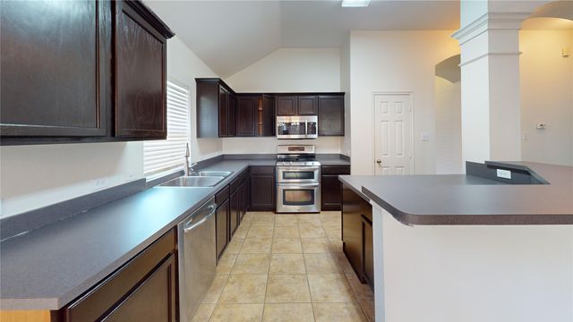 6804 Whitestone Drive, Mckinney, TX 75070