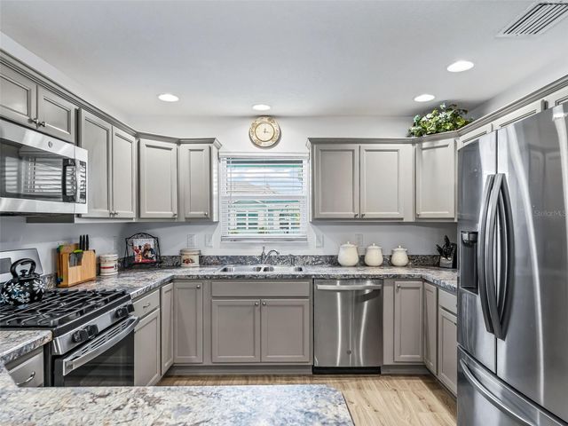 6128 SKINNER STREET, The Villages, FL 32163