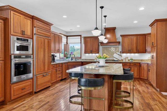 4691 Sunset Ridge Drive, Middleton, WI 53562
