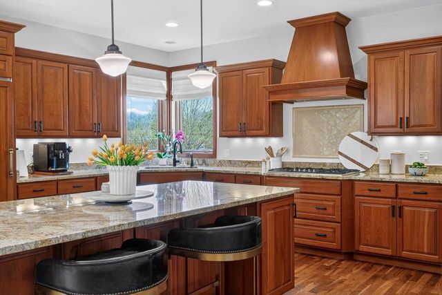 4691 Sunset Ridge Drive, Middleton, WI 53562