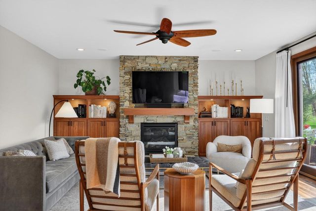 4691 Sunset Ridge Drive, Middleton, WI 53562