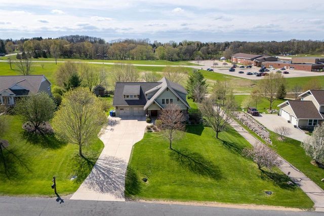 4691 Sunset Ridge Drive, Middleton, WI 53562