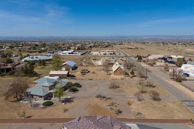 10550 SIGNAL Avenue NE, Albuquerque, NM 87122