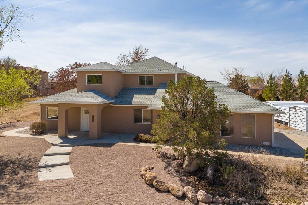 10550 SIGNAL Avenue NE, Albuquerque, NM 87122
