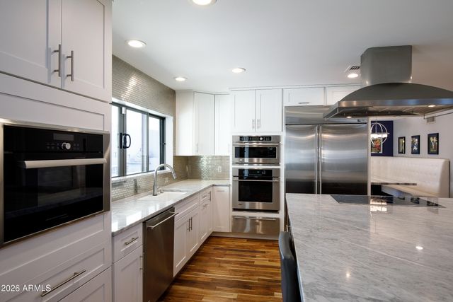 4825 E ONYX Avenue, Paradise Valley, AZ 85253