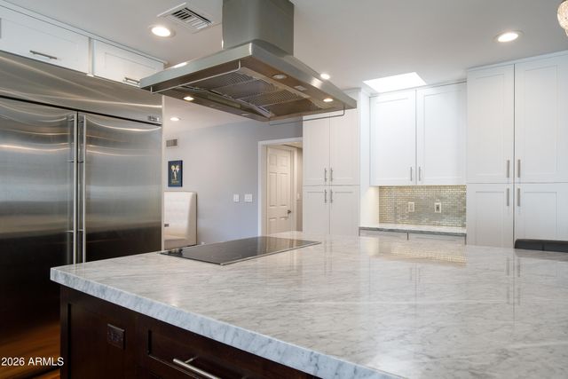 4825 E ONYX Avenue, Paradise Valley, AZ 85253