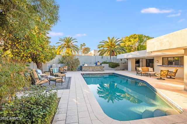 4825 E ONYX Avenue, Paradise Valley, AZ 85253