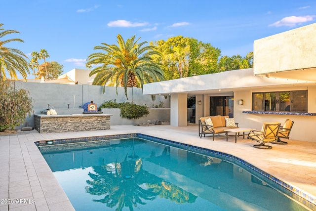 4825 E ONYX Avenue, Paradise Valley, AZ 85253