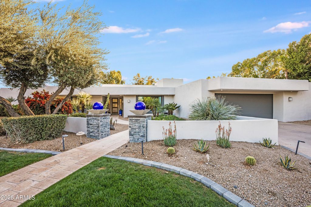 4825 E ONYX Avenue, Paradise Valley, AZ 85253