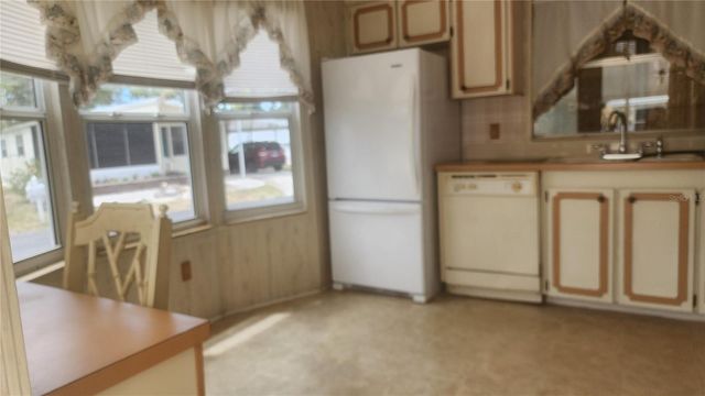 157 N FIJI CIRCLE, Englewood, FL 34223