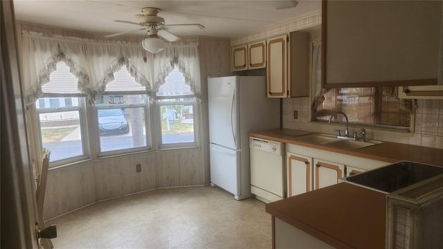 157 N FIJI CIRCLE, Englewood, FL 34223