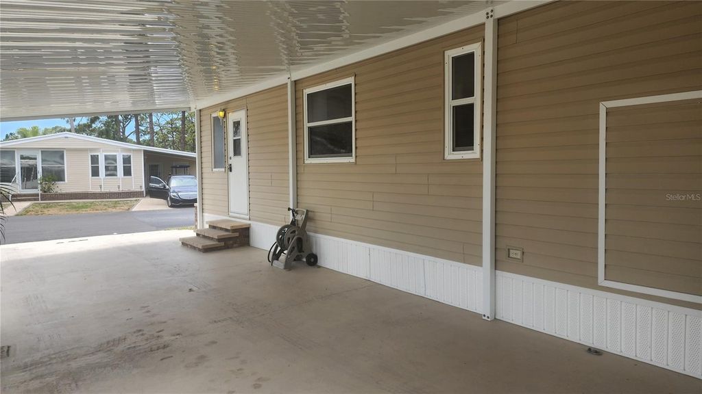 Image 19 of property listing at 157 N FIJI CIRCLE, Englewood, FL 34223