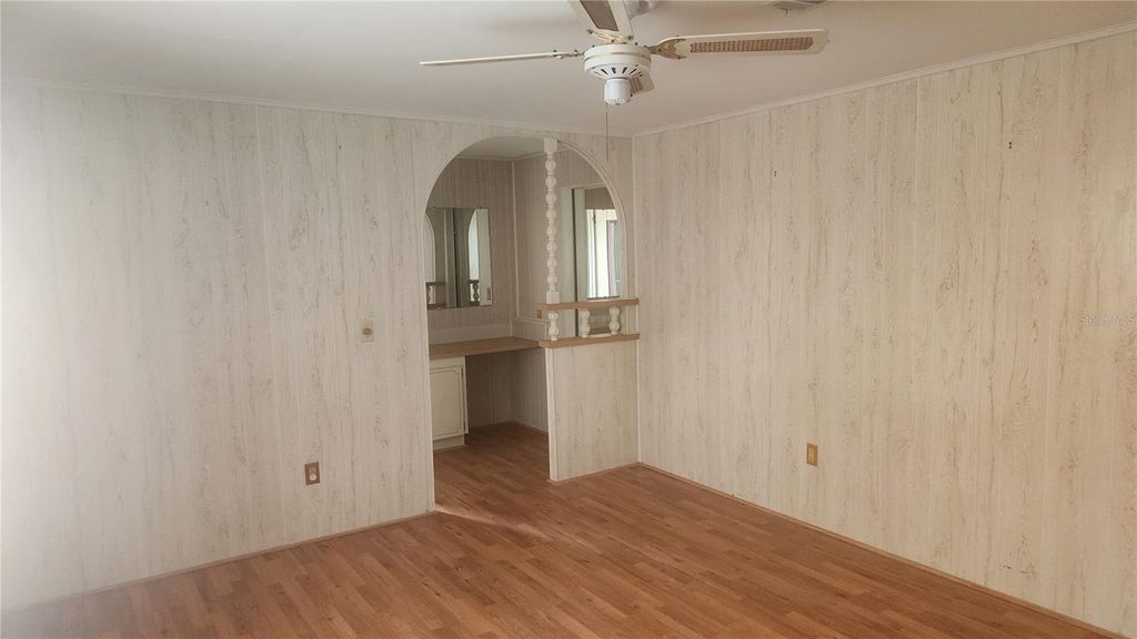Image 38 of property listing at 157 N FIJI CIRCLE, Englewood, FL 34223