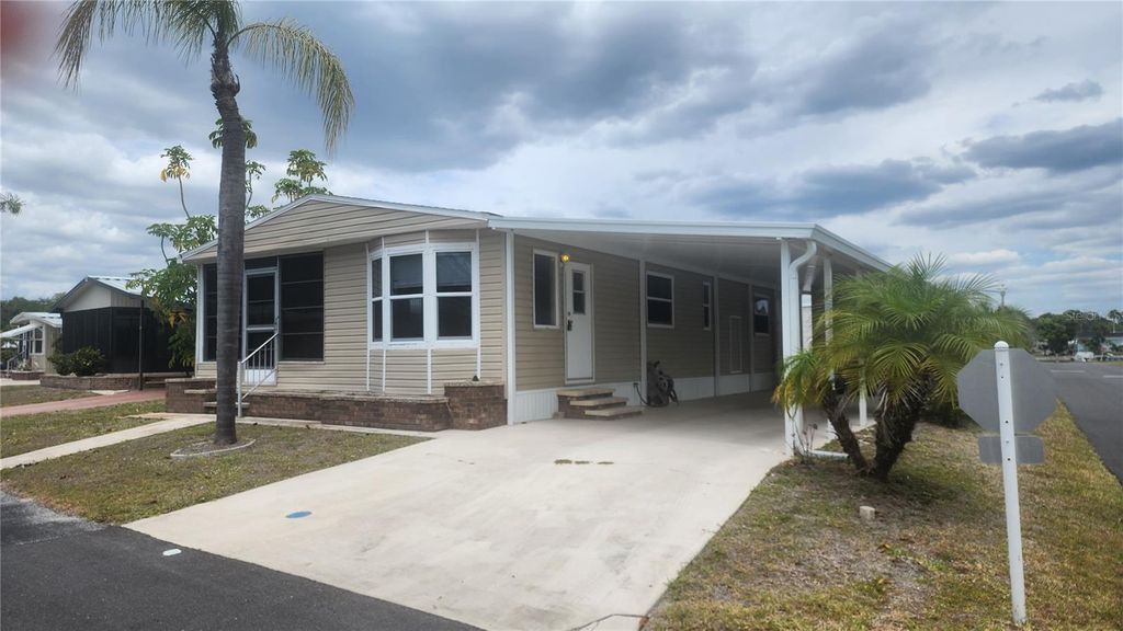 Image 47 of property listing at 157 N FIJI CIRCLE, Englewood, FL 34223
