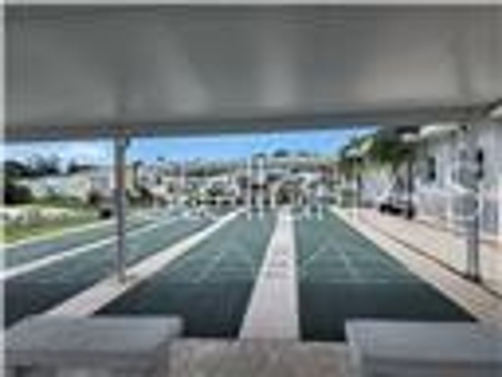 Image 56 of property listing at 157 N FIJI CIRCLE, Englewood, FL 34223