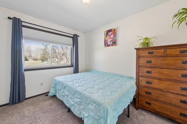 8247 Peony Lane N, Maple Grove, MN 55311