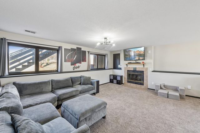 8247 Peony Lane N, Maple Grove, MN 55311