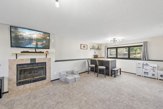 8247 Peony Lane N, Maple Grove, MN 55311