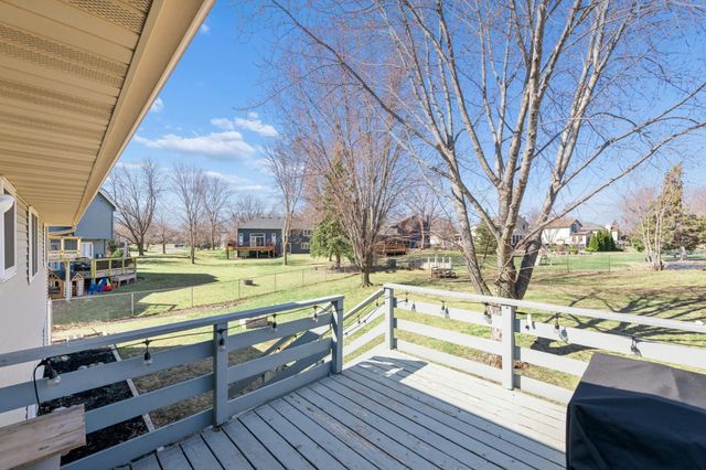 8247 Peony Lane N, Maple Grove, MN 55311