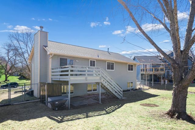 8247 Peony Lane N, Maple Grove, MN 55311