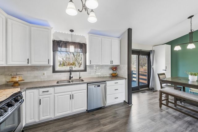 8247 Peony Lane N, Maple Grove, MN 55311