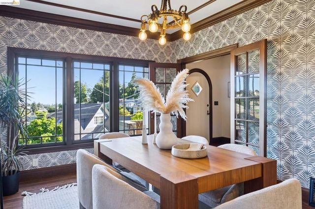 6019 CHABOLYN TER, Berkeley, CA 94618