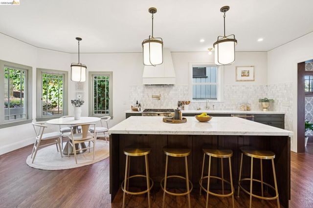 6019 CHABOLYN TER, Berkeley, CA 94618
