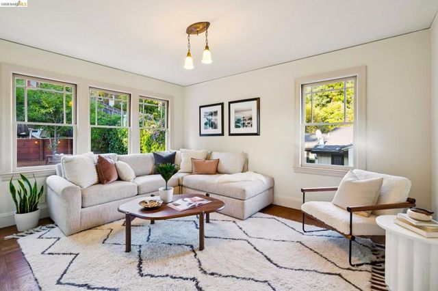 6019 CHABOLYN TER, Berkeley, CA 94618