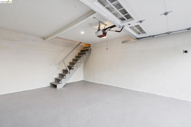 6019 CHABOLYN TER, Berkeley, CA 94618