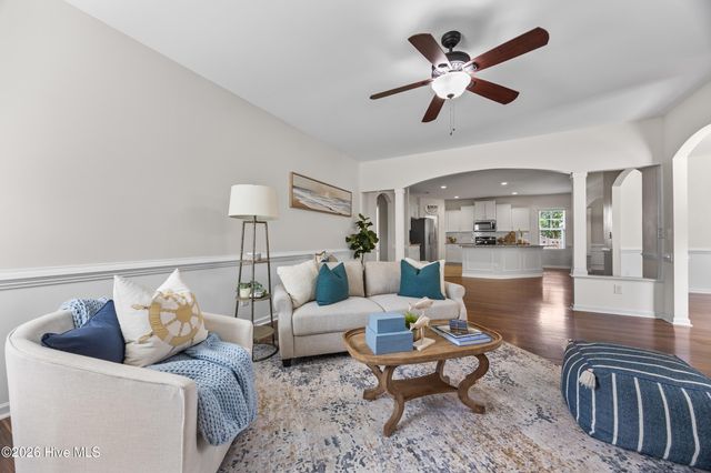 105 Pagoda Court, Hampstead, NC 28443
