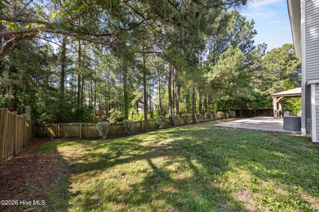 105 Pagoda Court, Hampstead, NC 28443