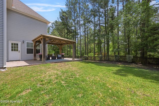 105 Pagoda Court, Hampstead, NC 28443