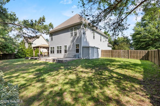 105 Pagoda Court, Hampstead, NC 28443