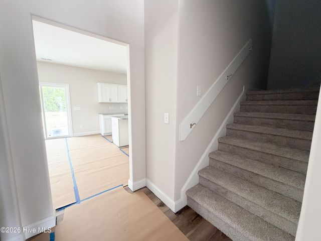 102 Rolling Water Lane, Swansboro, NC 28584